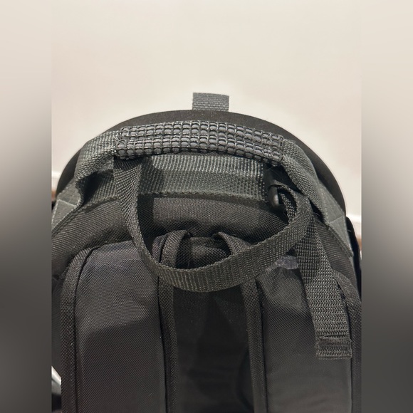 Tamrac 5273 Expedition 3, Compact and Expedition Level Photography Backpack 🎒 - Picture 8 of 16